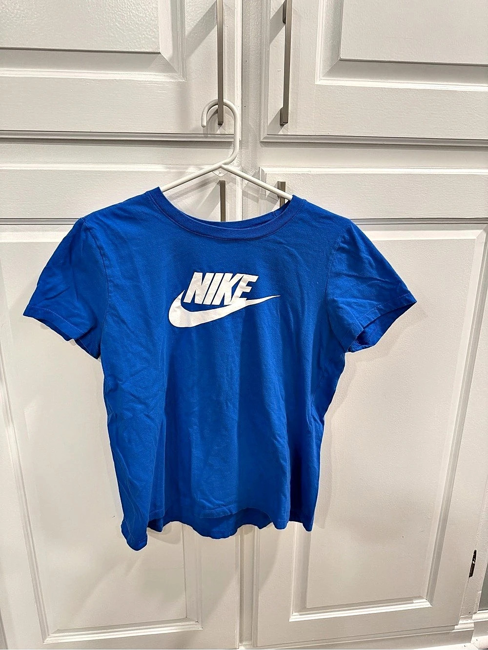 Nike Tee Swoosh Logo Graphic T-Shirt Blue